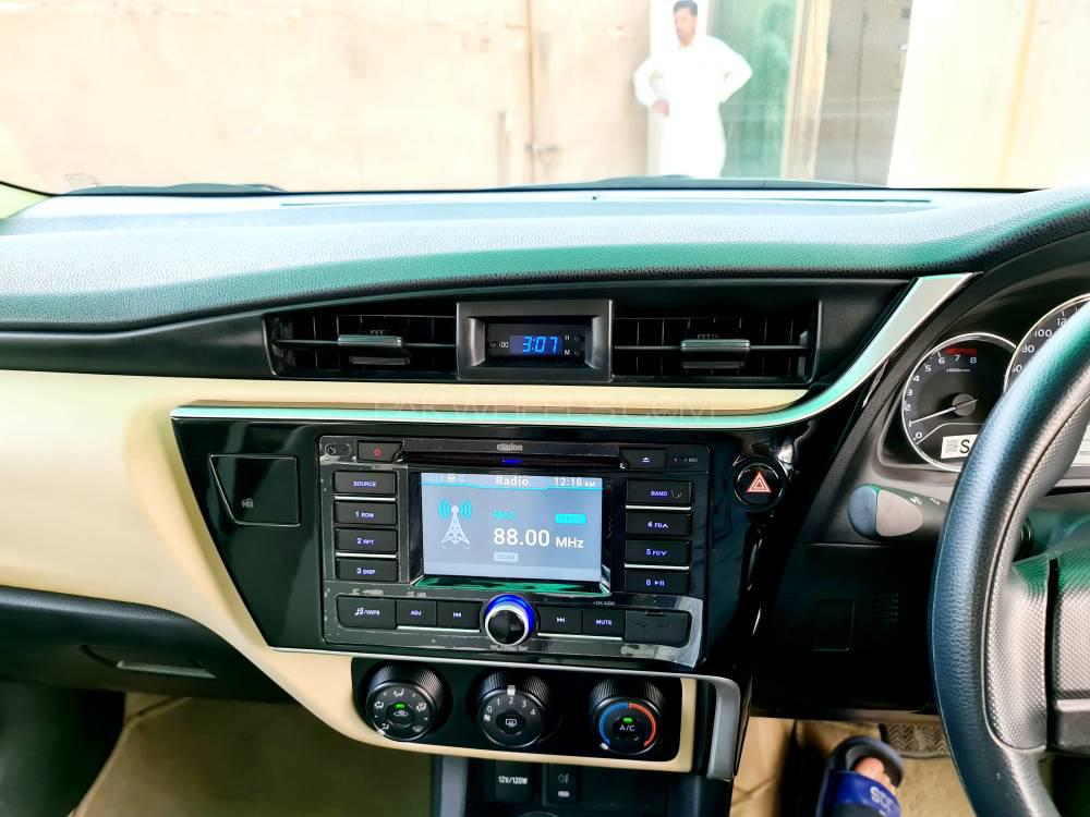Toyota Corolla 2018 for Sale in Multan Toyota Corolla 2018 for Sale in Multan Image-11