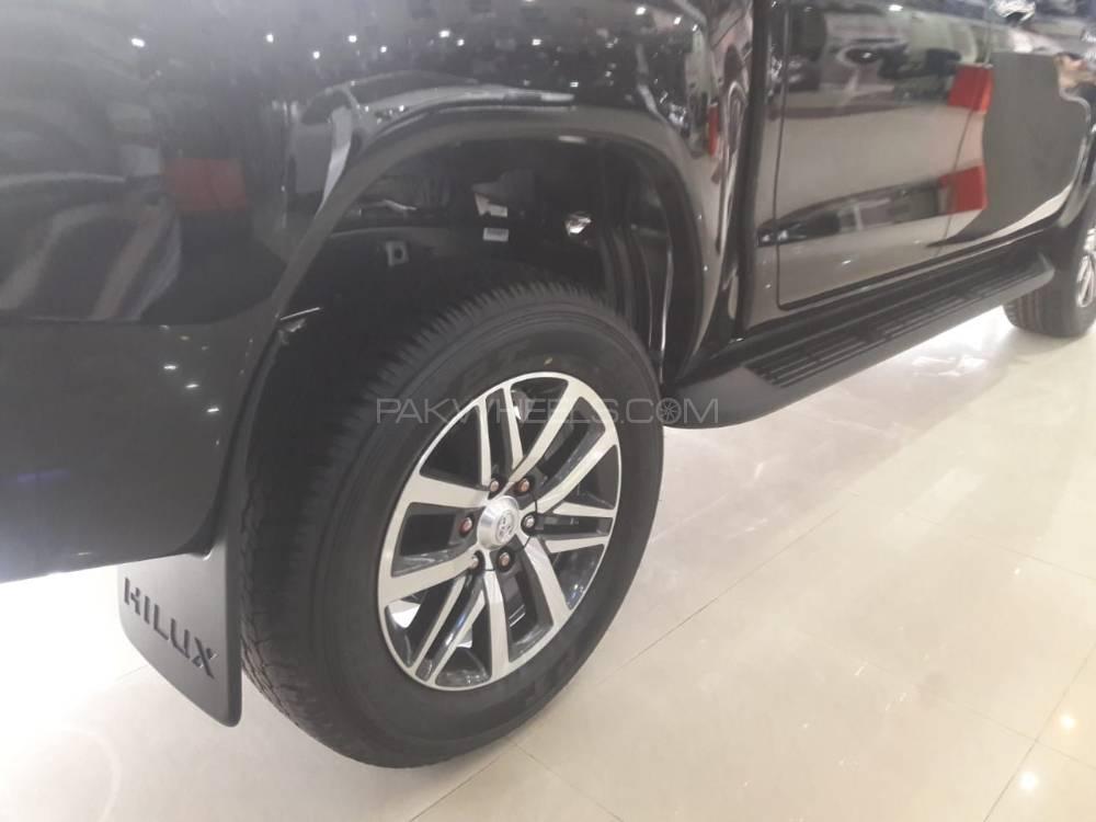 Toyota Hilux 2020 for Sale in Lahore Toyota Hilux 2020 for Sale in Lahore Image-3