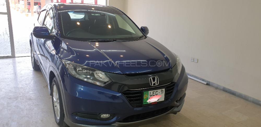 Honda Vezel 2017 for Sale in Lahore Image-1