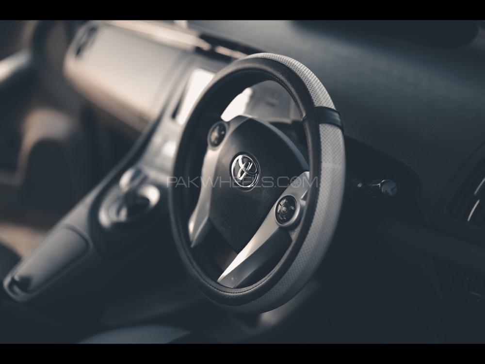 Toyota Prius 2014 for Sale in Rahim Yar Khan Toyota Prius 2014 for Sale in Rahim Yar Khan Image-14