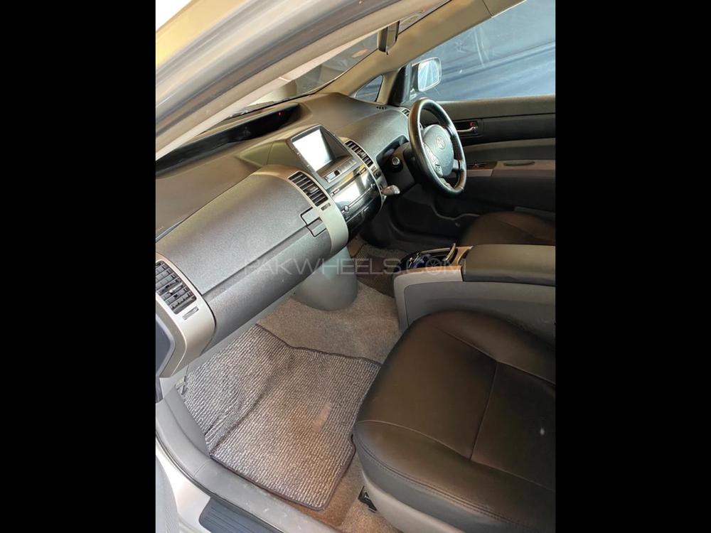 Toyota Prius 2007 for Sale in Faisalabad Toyota Prius 2007 for Sale in Faisalabad Image-6