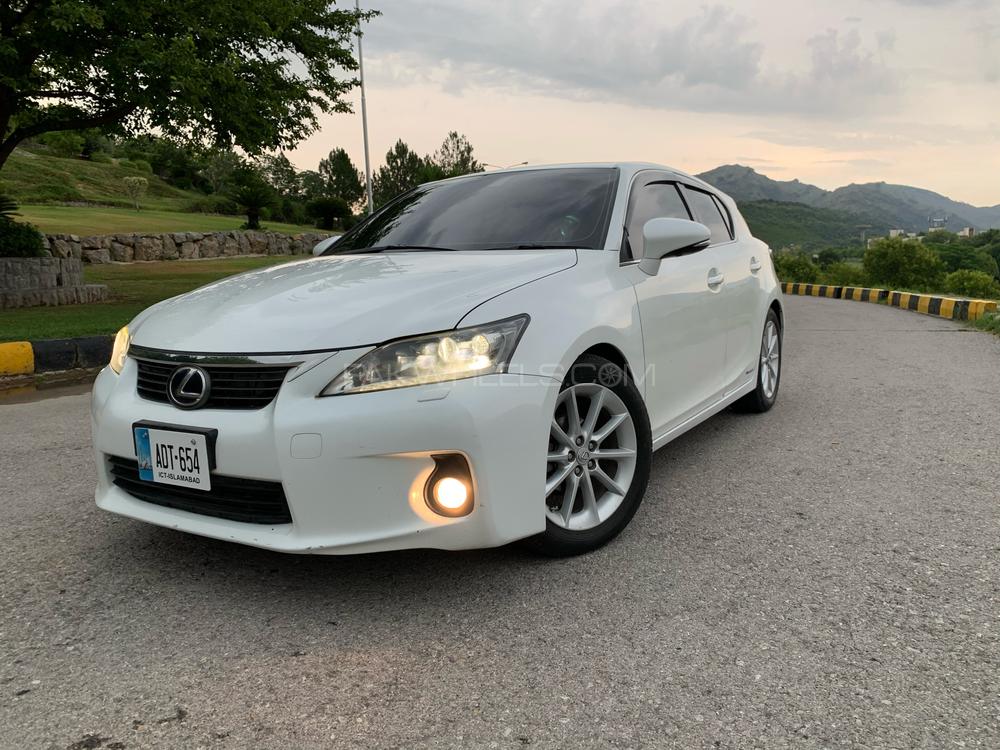 Lexus CT200h 2011 for Sale in Islamabad Image-1