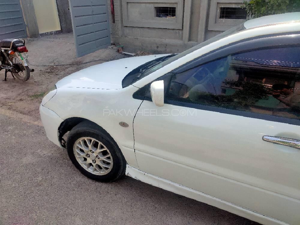 Mitsubishi Lancer 2005 for Sale in Lahore Mitsubishi Lancer 2005 for Sale in Lahore Image-3