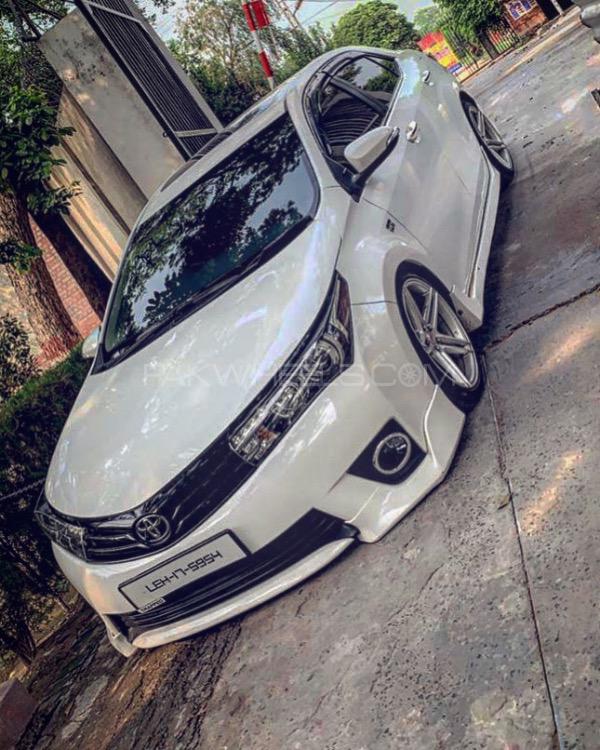 Toyota Corolla - 2018  Toyota Corolla - 2018  Image-2