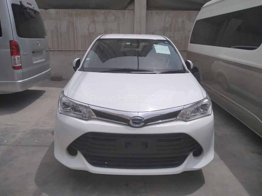 Toyota Corolla Fielder 2016 for Sale in Karachi Image-1