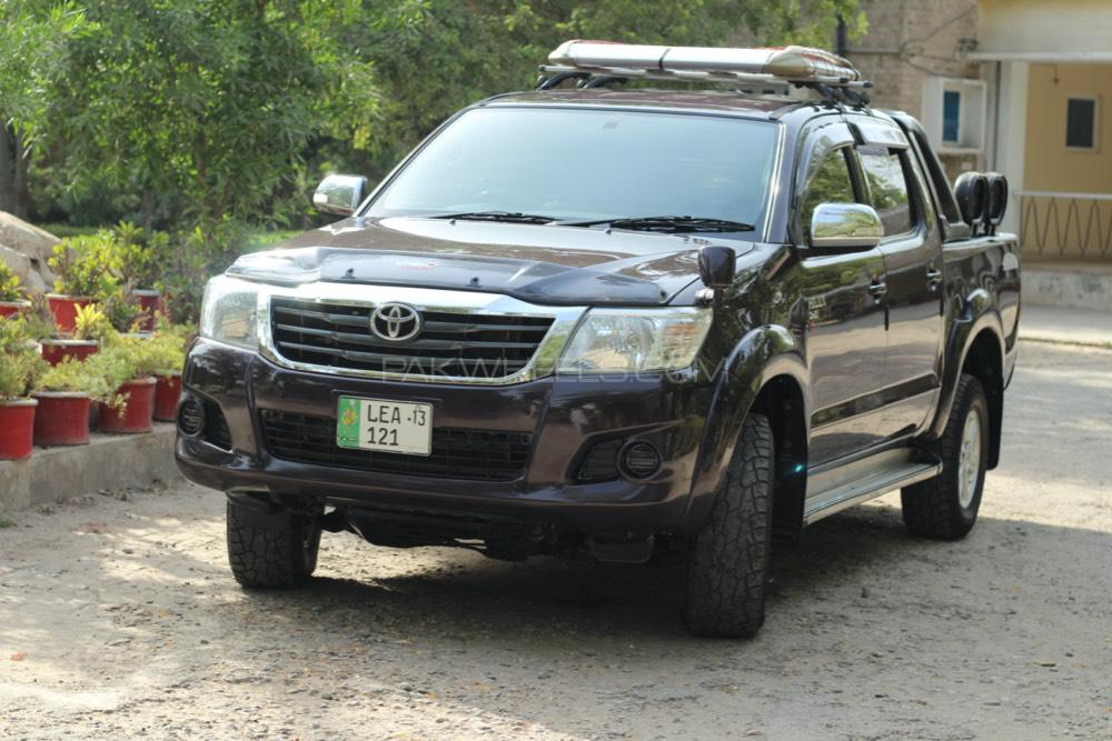 Toyota Hilux 2012 for Sale in Multan Toyota Hilux 2012 for Sale in Multan Image-2