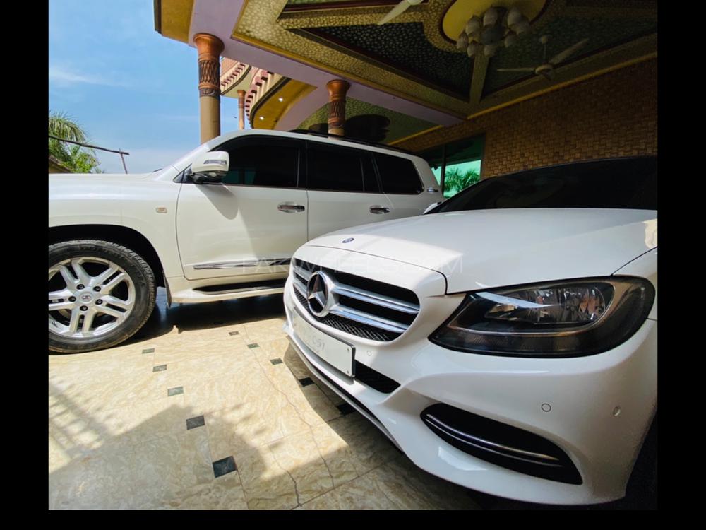 Mercedes Benz C Class 2014 for Sale in Peshawar Mercedes Benz C Class 2014 for Sale in Peshawar Image-3