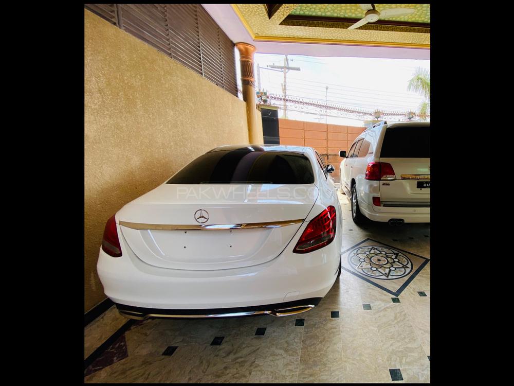 Mercedes Benz C Class 2014 for Sale in Peshawar Mercedes Benz C Class 2014 for Sale in Peshawar Image-4