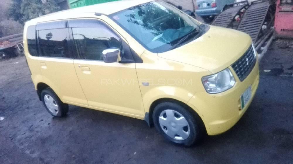 Mitsubishi Ek Wagon 2016 for Sale in Lahore Mitsubishi Ek Wagon 2016 for Sale in Lahore Image-4