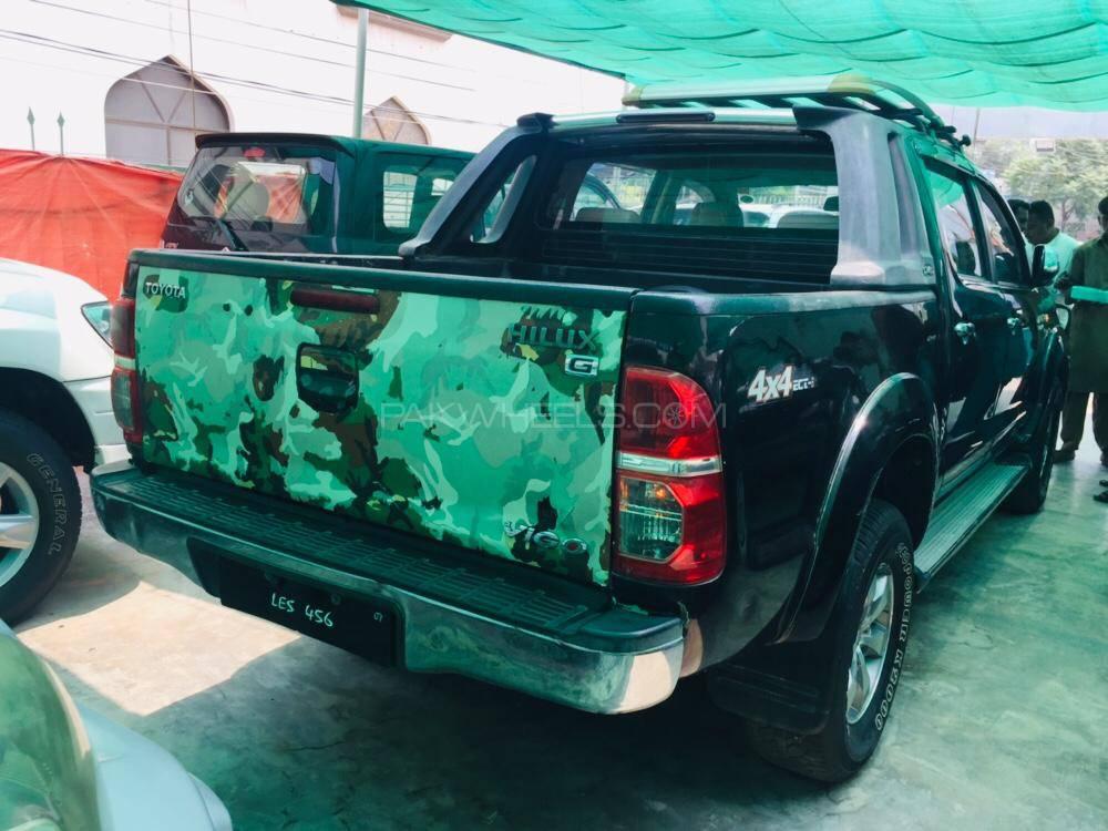 Toyota Hilux 2005 for Sale in Lahore Toyota Hilux 2005 for Sale in Lahore Image-6