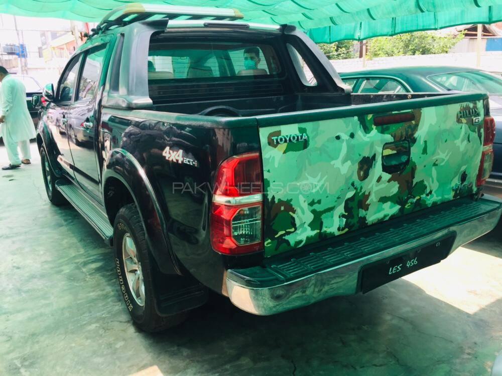 Toyota Hilux 2005 for Sale in Lahore Toyota Hilux 2005 for Sale in Lahore Image-4