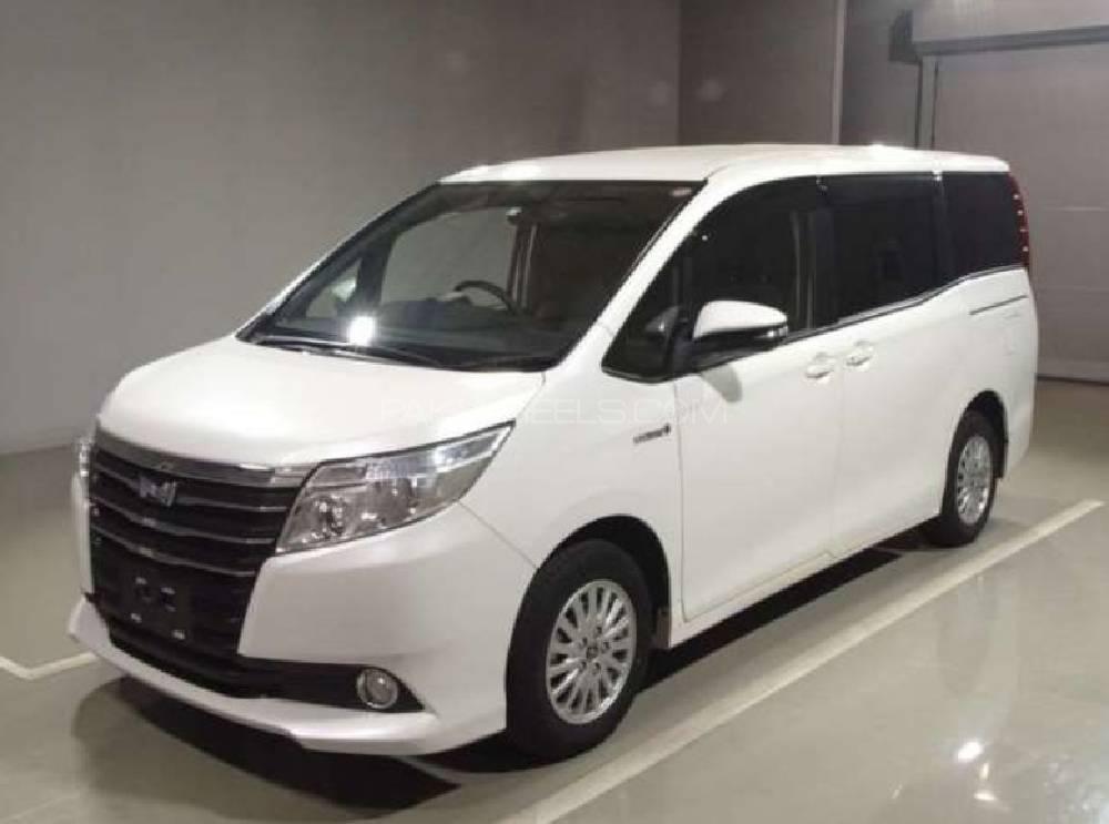 Toyota Noah 2015 for Sale in Attock Image-1