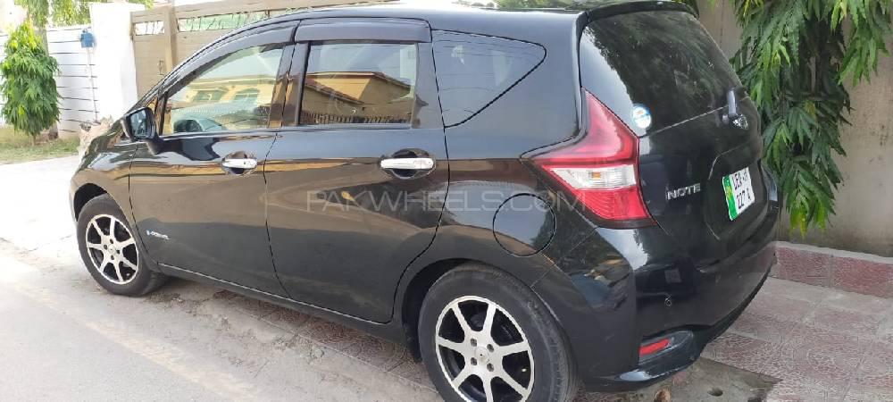 Nissan Note 2017 for Sale in Lahore Nissan Note 2017 for Sale in Lahore Image-5