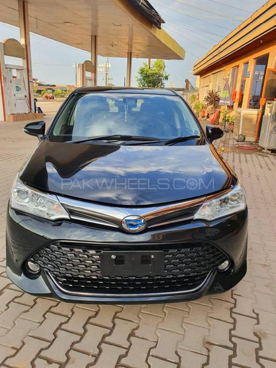 Toyota Corolla Fielder 2015 for Sale in Peshawar Image-1