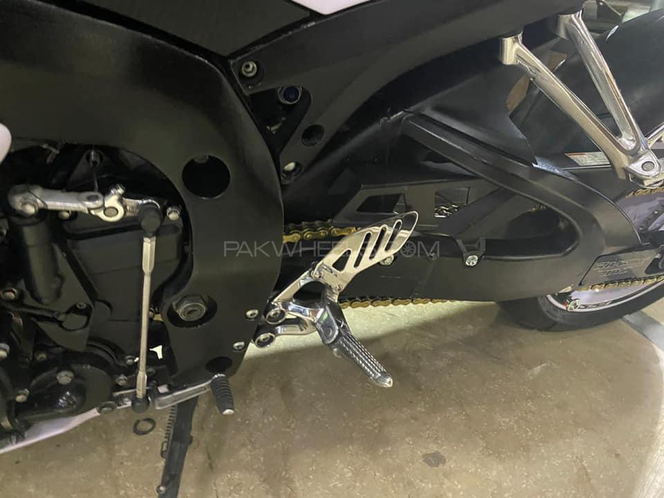 سوزوکی GSX-R600 2009 for Sale سوزوکی GSX-R600 2009 for Sale Image-9