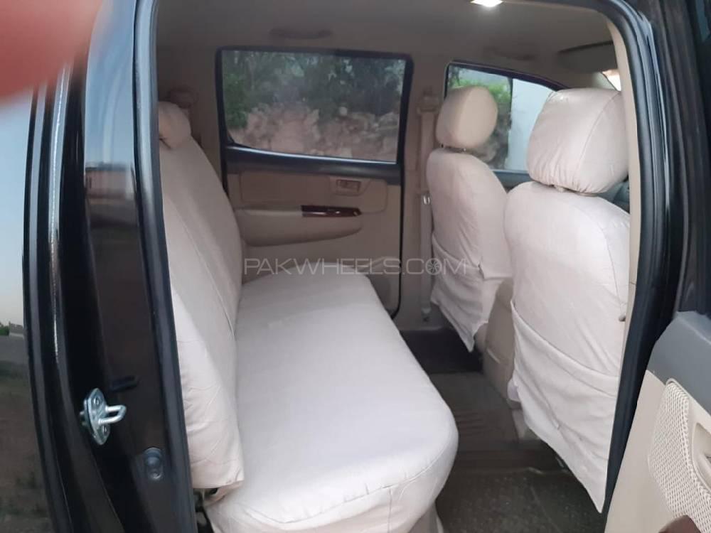 Toyota Hilux 2013 for Sale in Islamabad Toyota Hilux 2013 for Sale in Islamabad Image-15