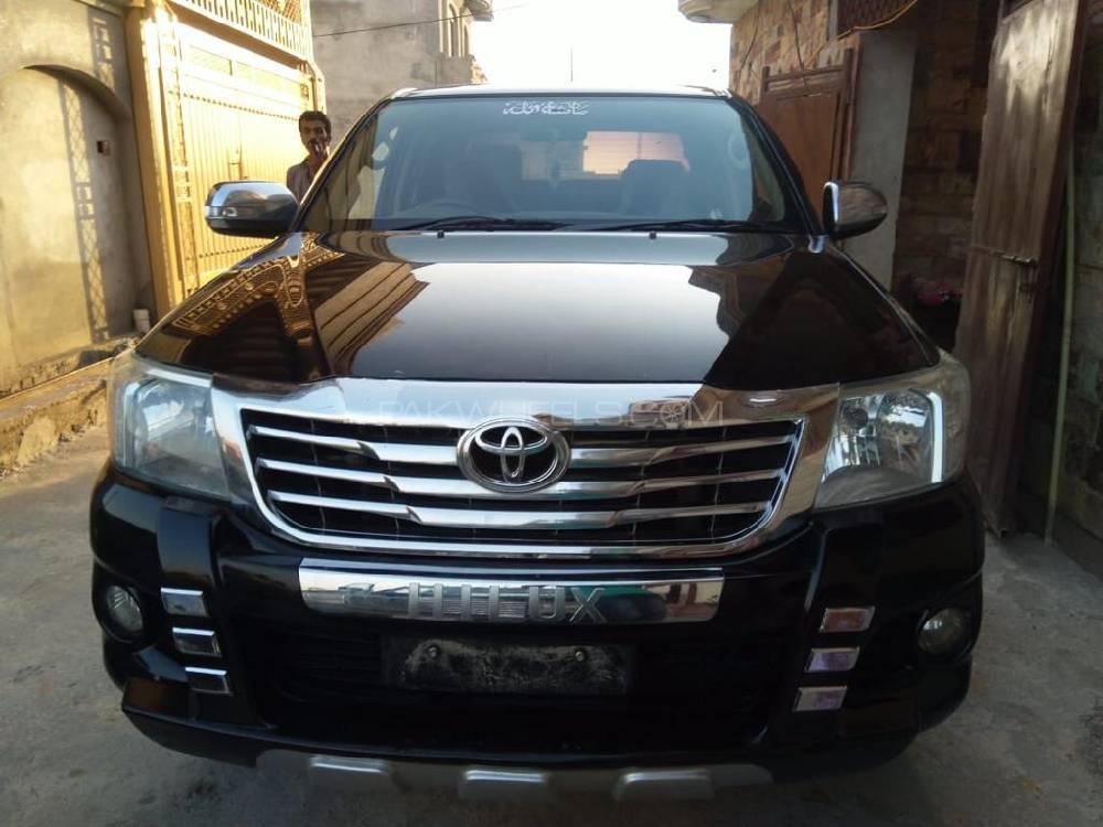 Toyota Hilux 2013 for Sale in Islamabad Toyota Hilux 2013 for Sale in Islamabad Image-16