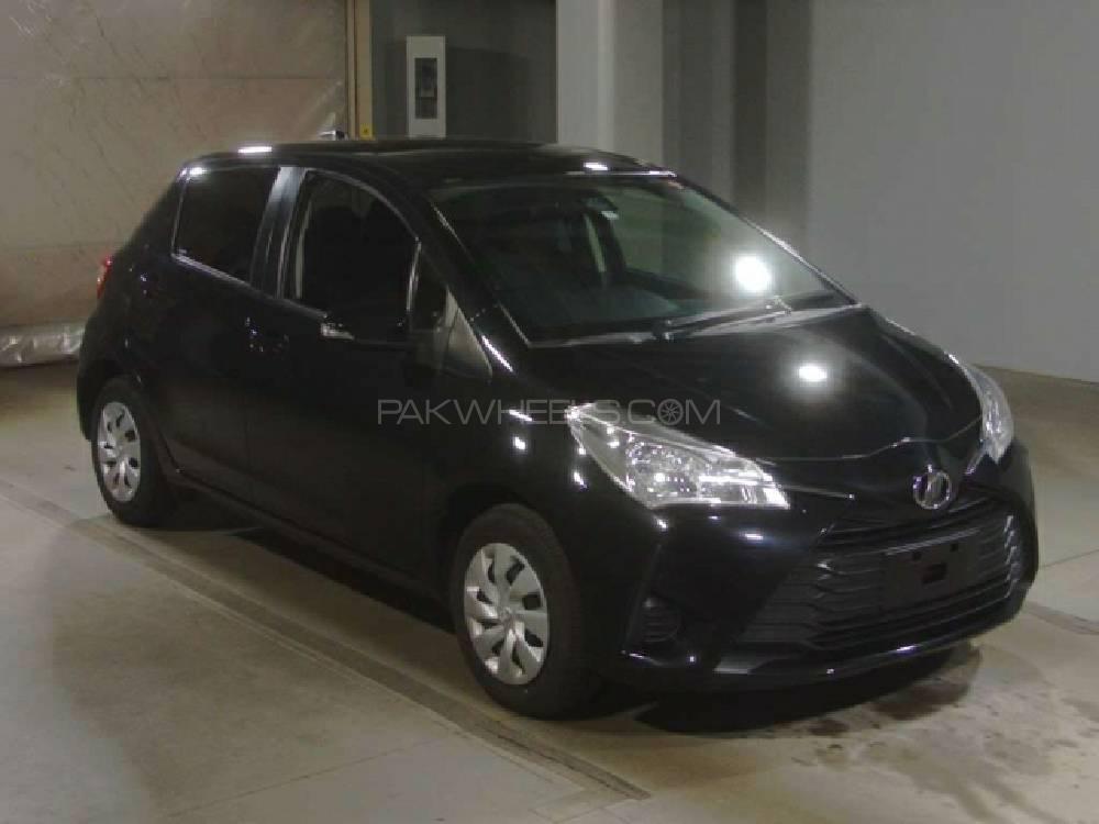 Toyota Vitz 2017 for Sale in Islamabad Image-1
