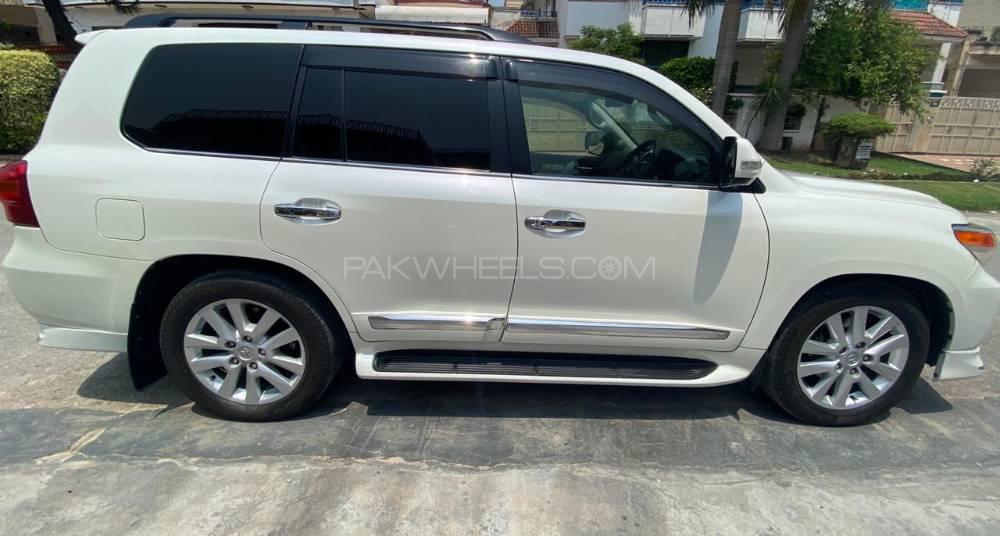 Toyota Land Cruiser 2012 for Sale in Islamabad Toyota Land Cruiser 2012 for Sale in Islamabad Image-3