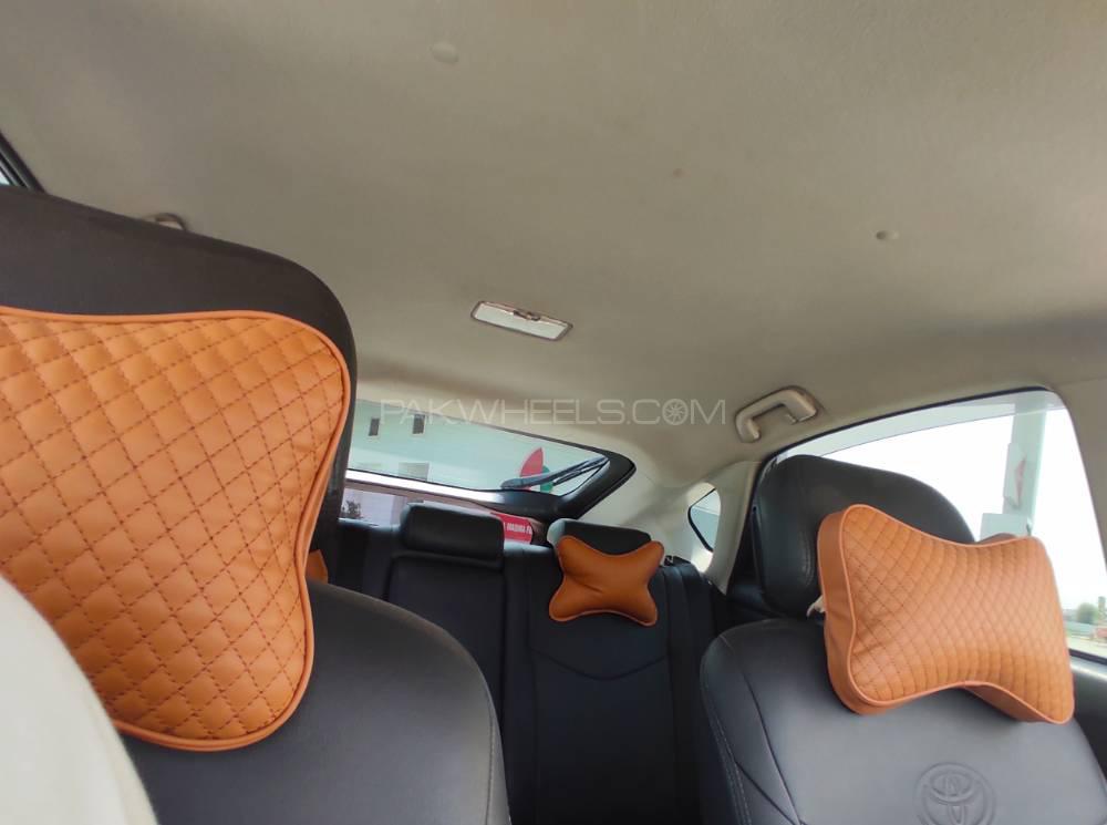 Toyota Prius 2013 for Sale in Faisalabad Toyota Prius 2013 for Sale in Faisalabad Image-13