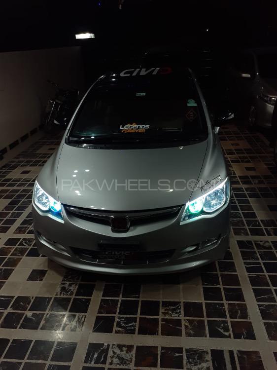 Honda Civic - 2011  Honda Civic - 2011  Image-2