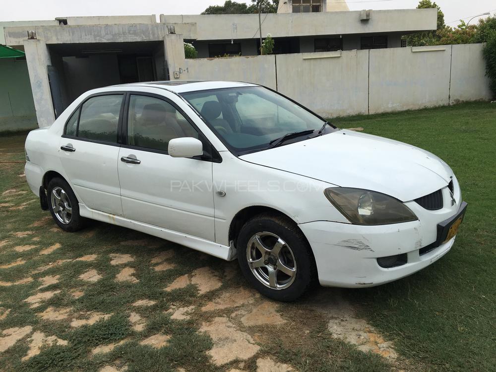 Mitsubishi Lancer 2005 for Sale in Karachi Mitsubishi Lancer 2005 for Sale in Karachi Image-3