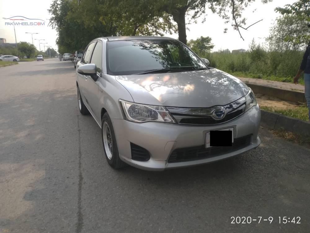 Toyota Corolla Axio 2014 for Sale in Islamabad Image-1