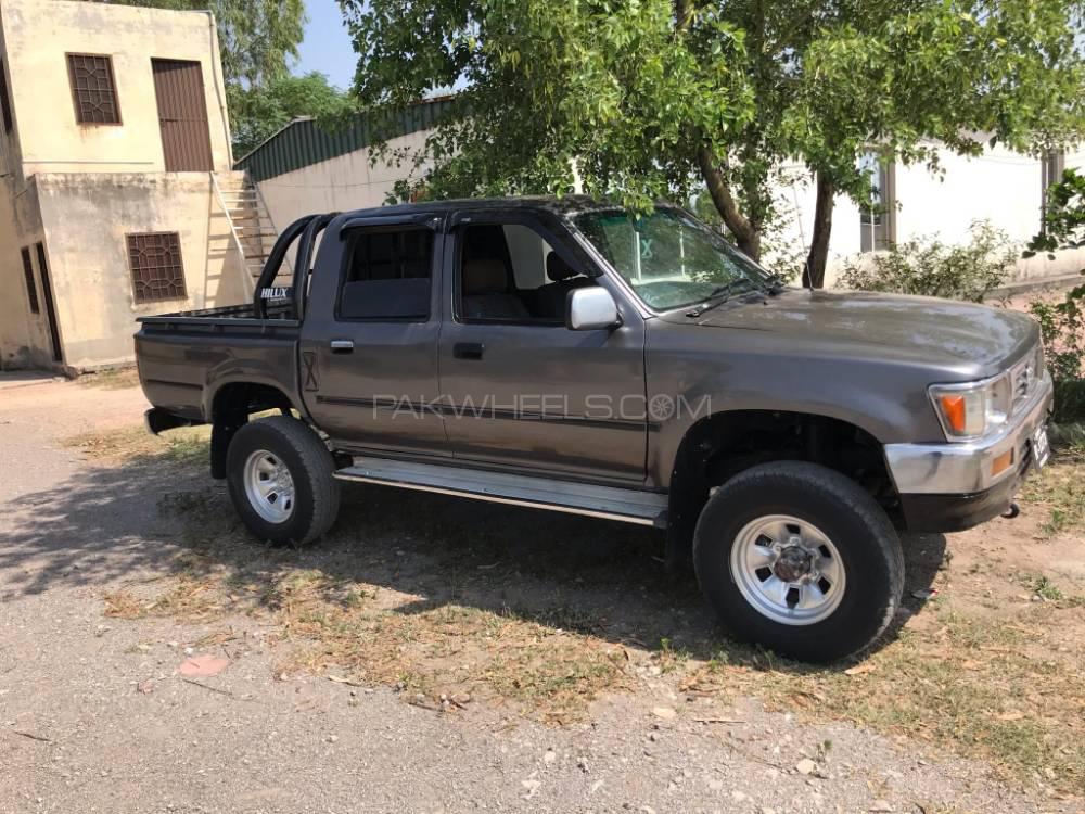 Toyota Hilux 1992 for Sale in Islamabad Image-1