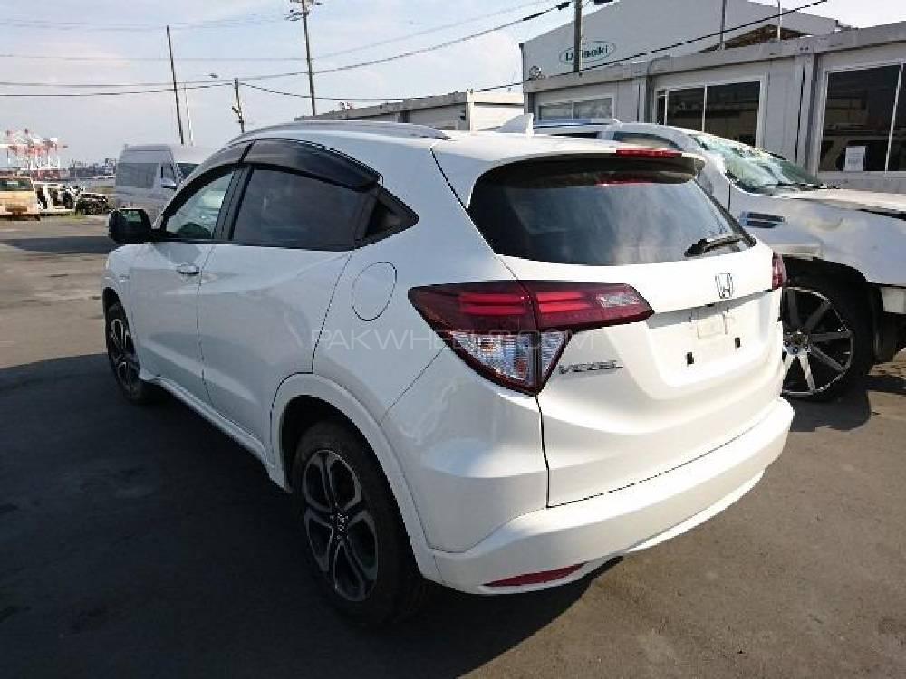 Honda Vezel 2015 for Sale in Lahore Honda Vezel 2015 for Sale in Lahore Image-4