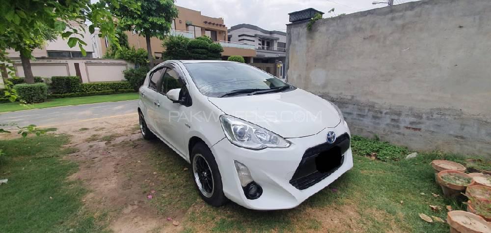 Toyota Aqua 2017 for Sale in Lahore Image-1