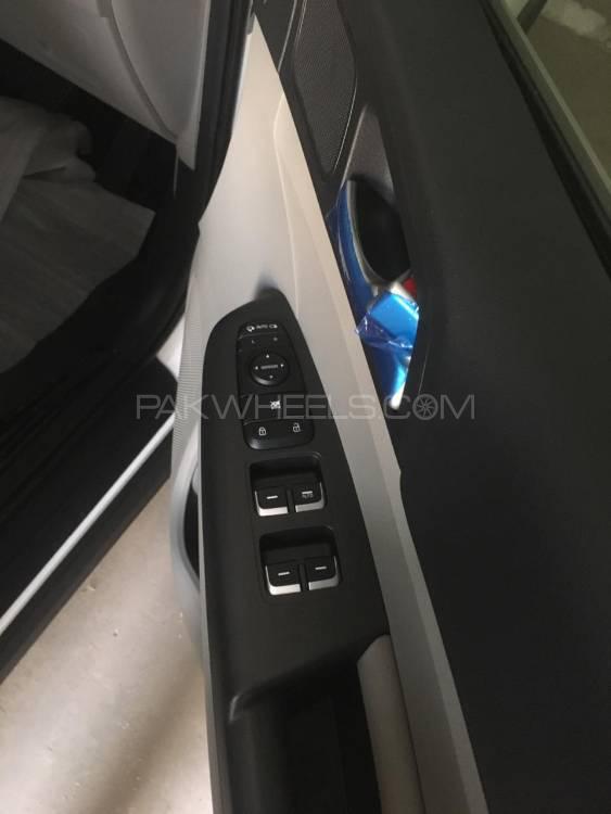KIA Sportage 2020 for Sale in Karachi KIA Sportage 2020 for Sale in Karachi Image-7