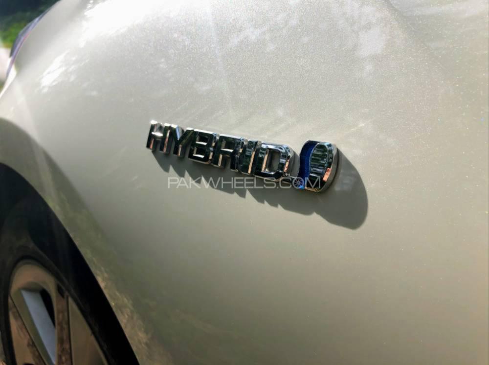 Toyota Prius 2016 for Sale in Rawalpindi Toyota Prius 2016 for Sale in Rawalpindi Image-9