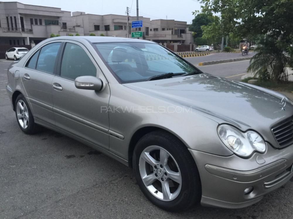 مرسڈیز بینز سی کلاس 2006 for Sale in لاہور مرسڈیز بینز سی کلاس 2006 for Sale in لاہور Image-8