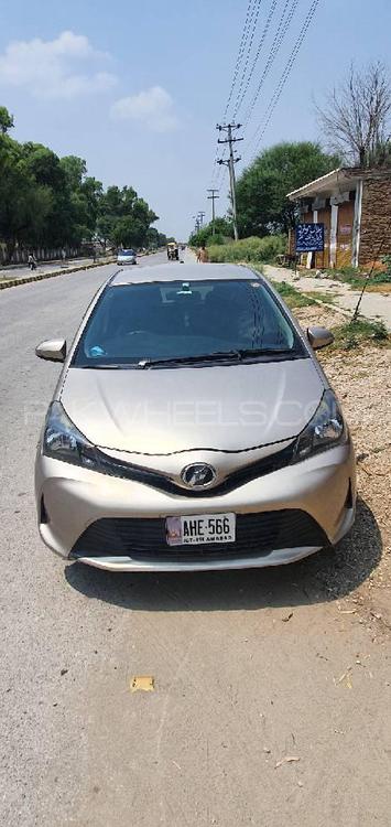 Toyota Vitz 2014 for Sale in Talagang Image-1