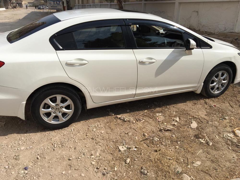 Honda Civic 2015 for Sale in Hyderabad Honda Civic 2015 for Sale in Hyderabad Image-3