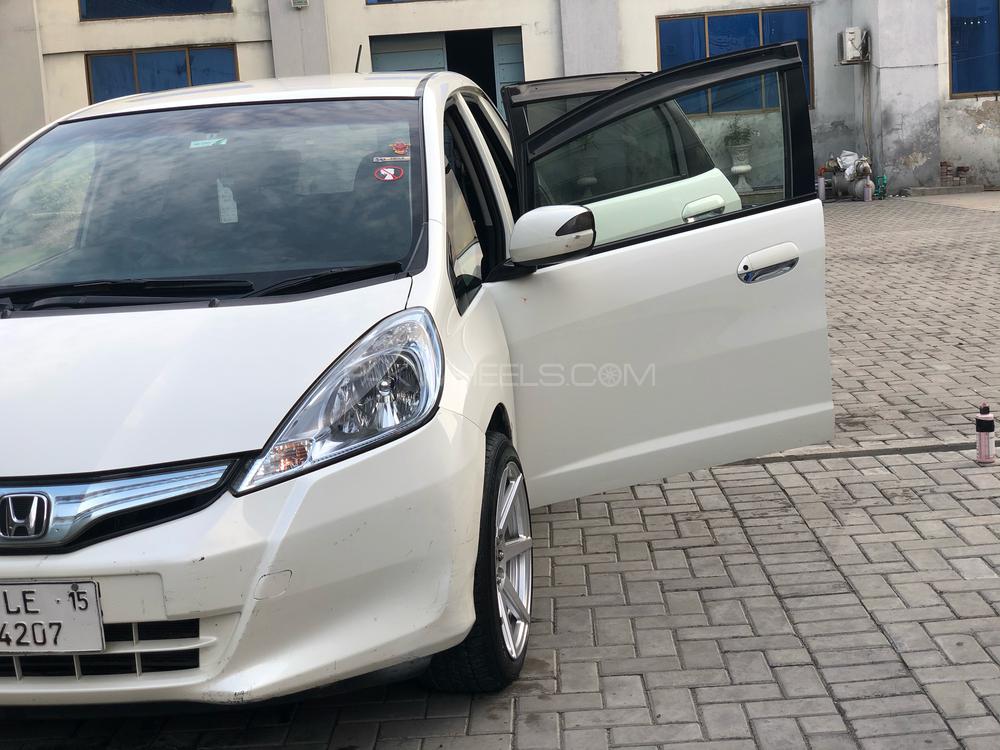 Honda Fit 2011 for Sale in Gujranwala Honda Fit 2011 for Sale in Gujranwala Image-3