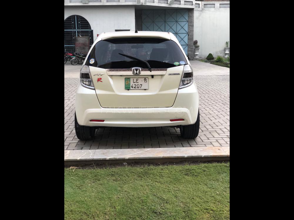 Honda Fit 2011 for Sale in Gujranwala Honda Fit 2011 for Sale in Gujranwala Image-7