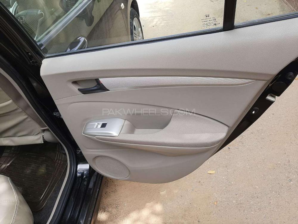 Honda City 2014 for Sale in Karachi Honda City 2014 for Sale in Karachi Image-14