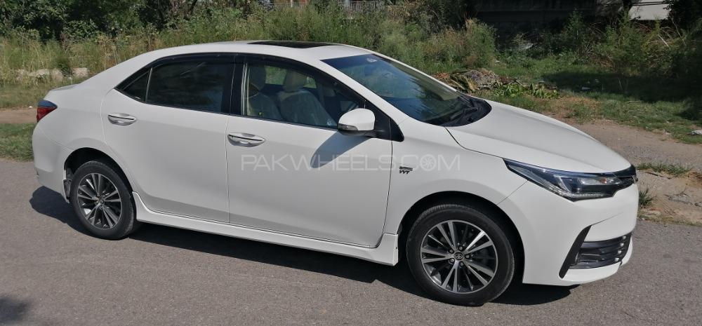 Toyota Corolla 2018 for Sale in Islamabad Image-1