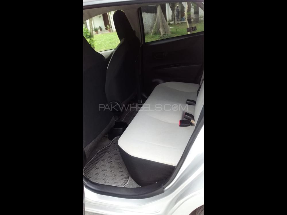 Toyota Vitz 2013 for Sale in Lahore Toyota Vitz 2013 for Sale in Lahore Image-4