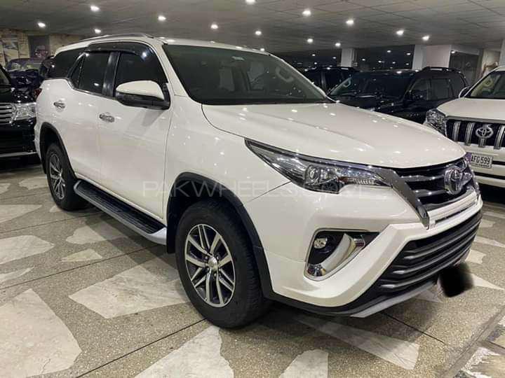Toyota Fortuner 2018 for Sale in Rawalpindi Toyota Fortuner 2018 for Sale in Rawalpindi Image-2