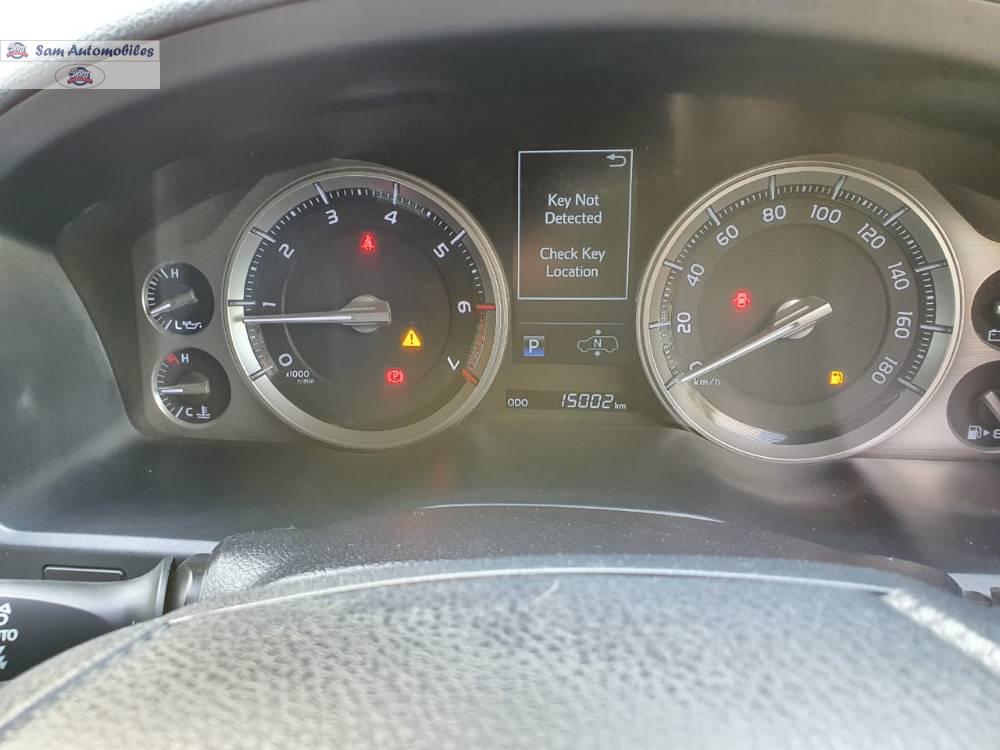Toyota Land Cruiser 2017 for Sale in Karachi Toyota Land Cruiser 2017 for Sale in Karachi Image-5