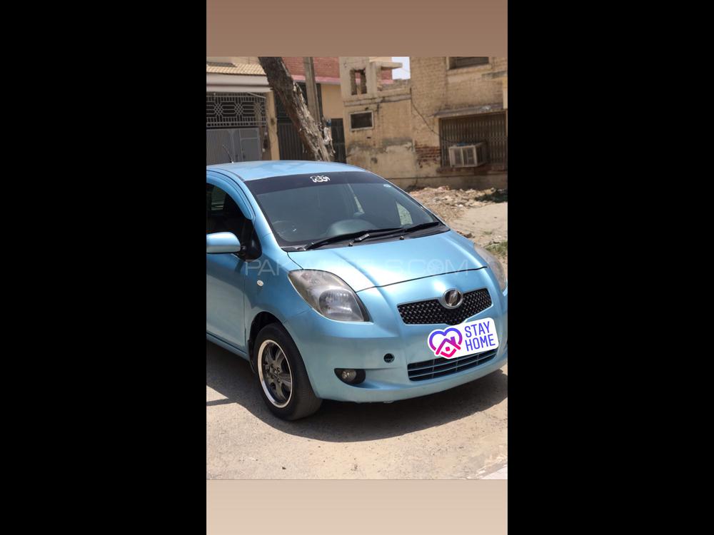 Toyota Vitz 2005 for Sale in Dera ismail khan Image-1