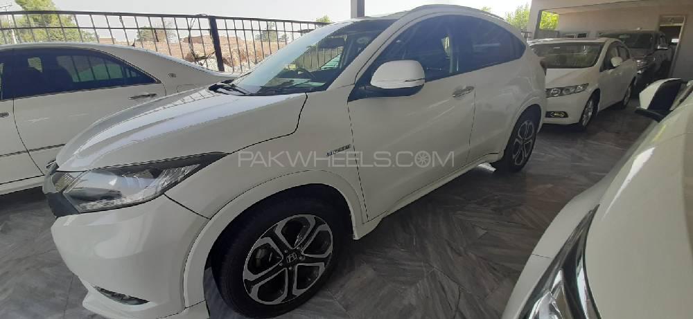 Honda Vezel 2015 for Sale in Peshawar Honda Vezel 2015 for Sale in Peshawar Image-3