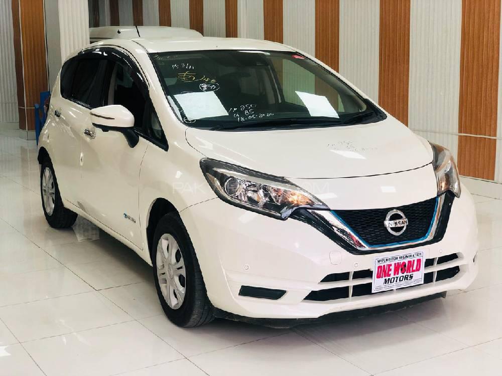 Nissan Note 2017 for Sale in Sialkot Image-1