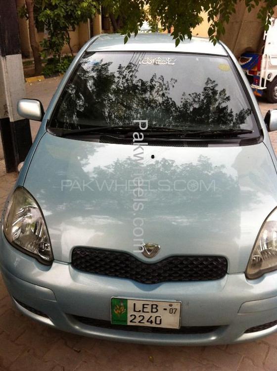 Toyota Vitz 2007 for Sale in Lahore Image-1