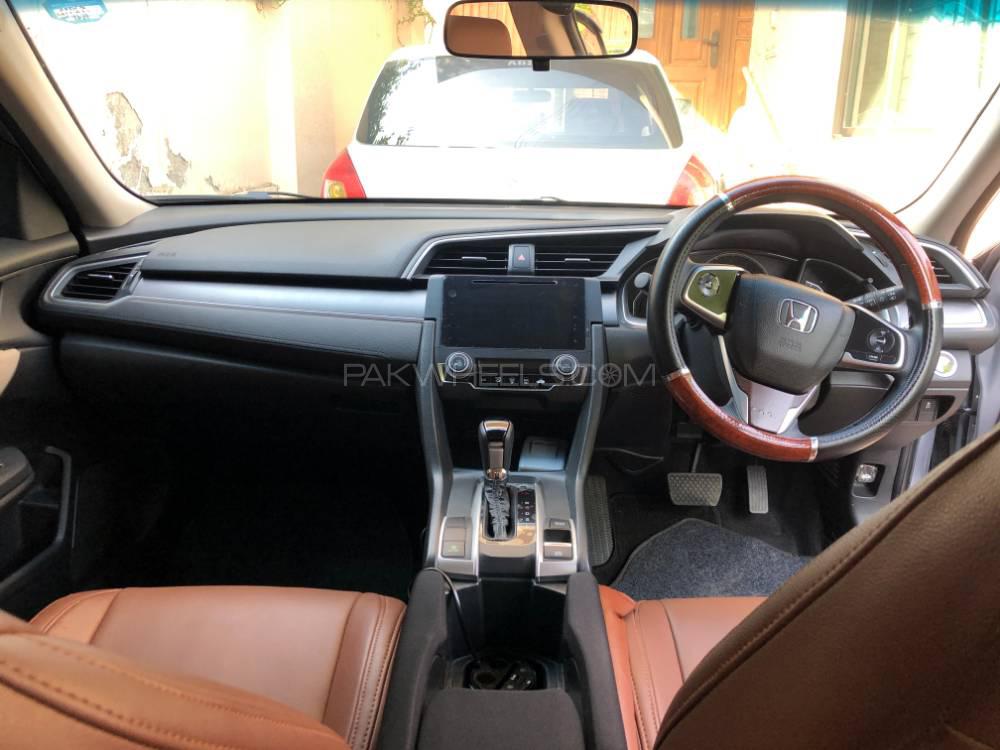 Honda Civic 2017 for Sale in Lahore Honda Civic 2017 for Sale in Lahore Image-9
