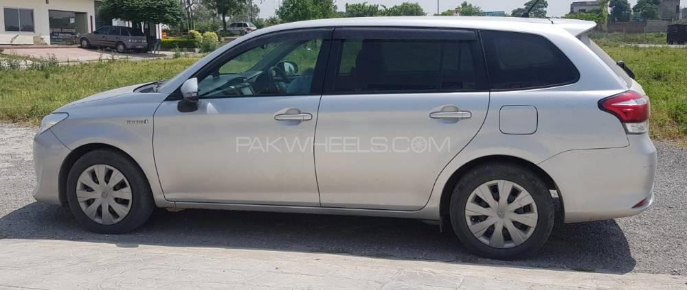 Toyota Corolla Fielder 2015 for Sale in Islamabad Toyota Corolla Fielder 2015 for Sale in Islamabad Image-3