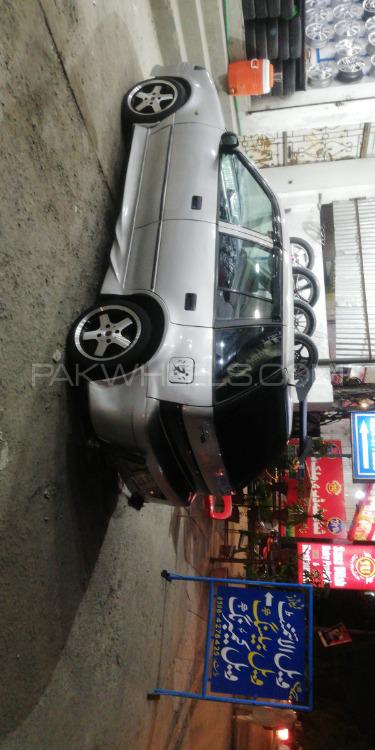 Suzuki Cultus - 2004  Suzuki Cultus - 2004  Image-5