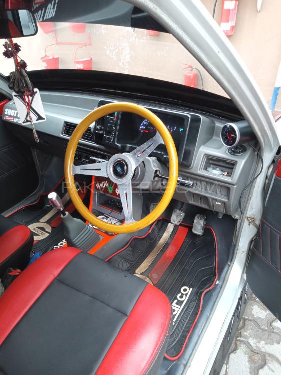 Suzuki Mehran - 2005  Suzuki Mehran - 2005  Image-2